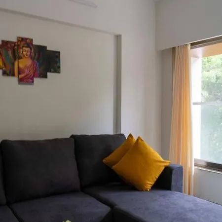 Modern, Elegant, Serene 2bhk Near Bkc & Airport *
