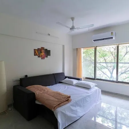 Modern, Elegant, Serene 2bhk Near Bkc & Airport