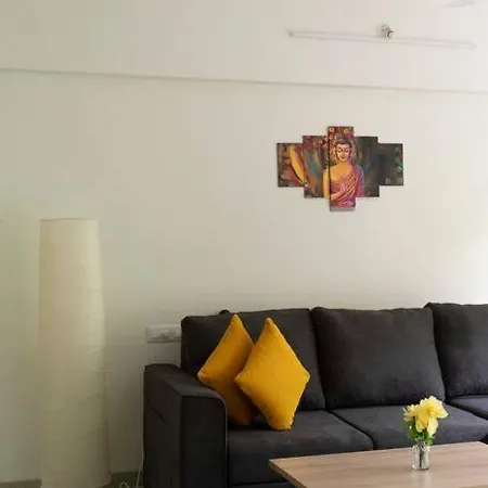 Modern, Elegant, Serene 2bhk Near Bkc & Airport