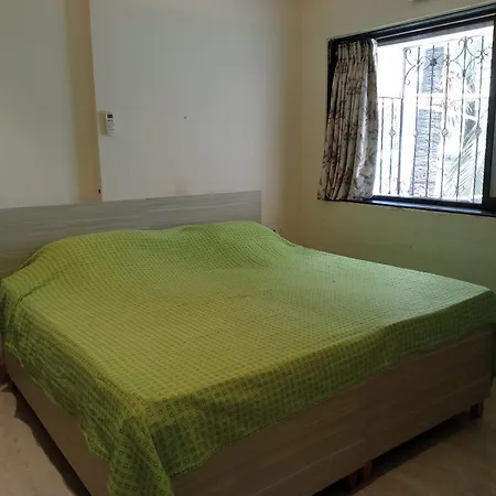 Lovely 1 Bedroom Unit In Mumbai, Carter Road *