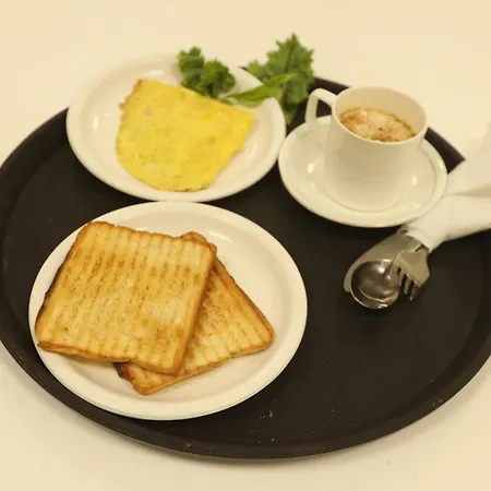 Country By Kempinski And 3*