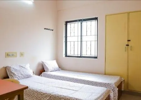 Hostel Vansh Paying Guest Pg