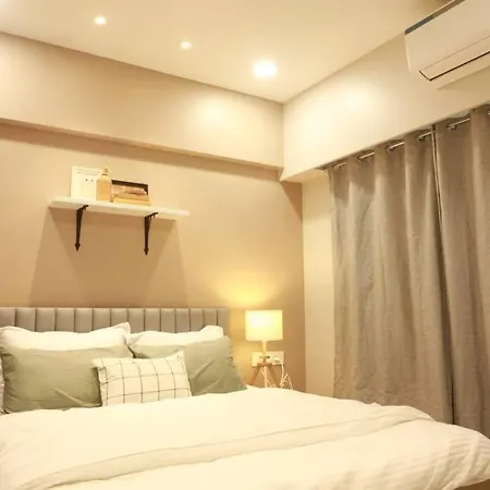 Downtown 2 And Half Bhk Appt Mahalaxmi 1201 * Mumbai