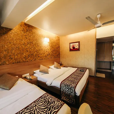 Hotel Maharana Chembur 2*