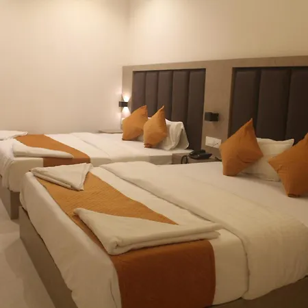 Metro Hotel 3*
