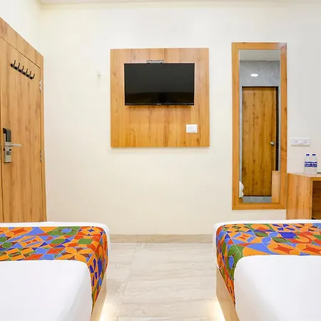 Fabhotel National Guest house Mumbai