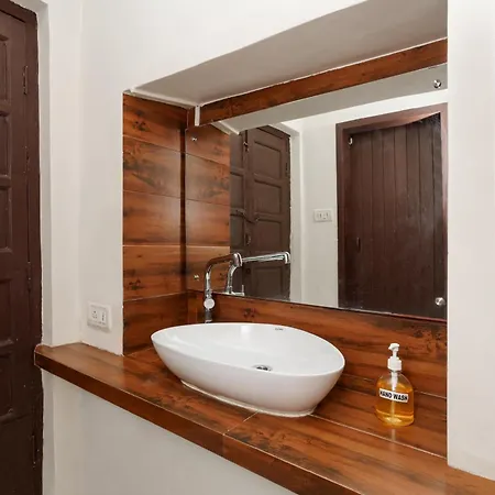Zoe 1bhk Bandra W By The Company Apartment *