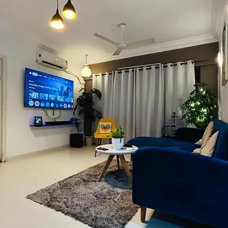 Oasis Homestay *