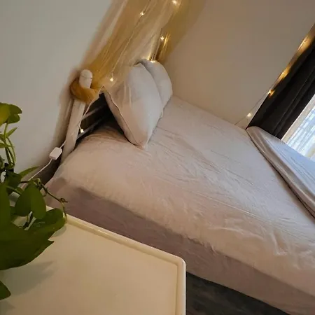 Coziest * Mumbai
