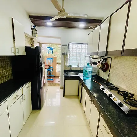 Apartment Bandra - Spacious 2 Bhk- Close To Bkc.