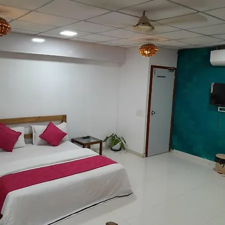 Agrawal Bhavan 6bhk Apartment *