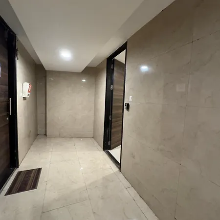Pixiestays Flat In Andheri West Apartment