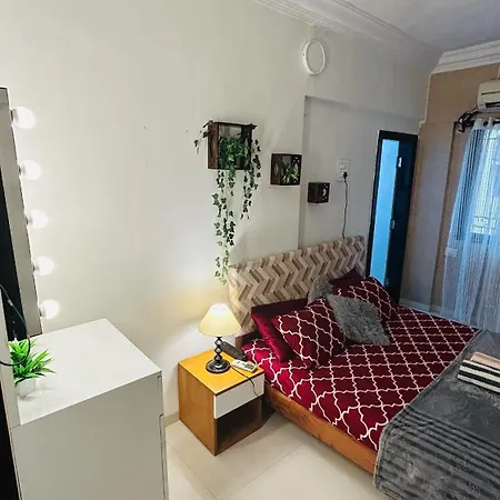 Homestay Secluded Mumbai