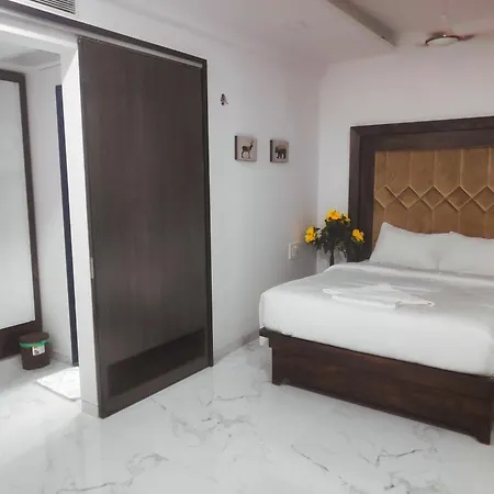 Premium In Hiranandani Powai By Maxxvalue - Chitranjan