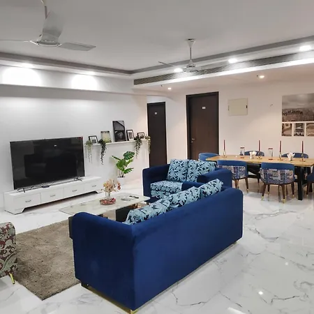 Premium In Hiranandani Powai By Maxxvalue - Chitranjan 3*