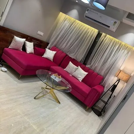 Pixiestays Goregaon West
