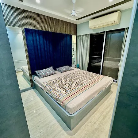 Pixiestays Goregaon West *