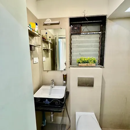 Pixiestays Goregaon West Apartment *