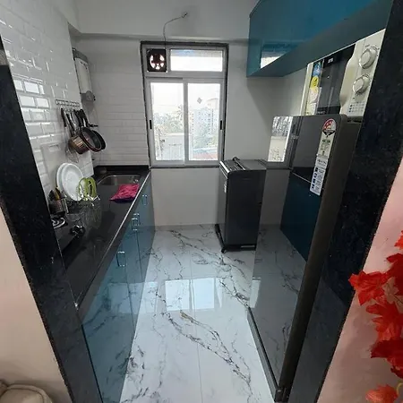 Chic - Bright 1 Bhk Close To Lilavati Hospital, Bandra West 602 Apartment