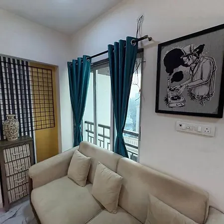 Chic - Bright 1 Bhk Close To Lilavati Hospital, Bandra West 602 Apartment *