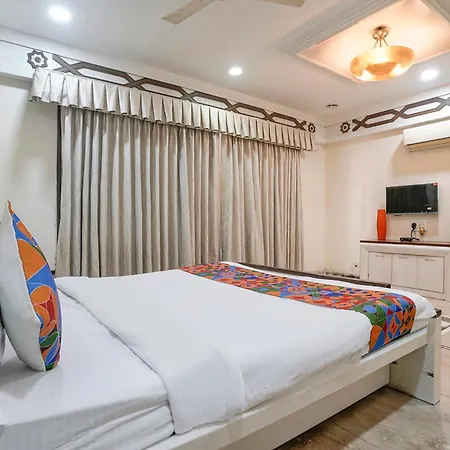 Fabhotel Welcome Apartments - Nr Mumbai International Airport Mumbai