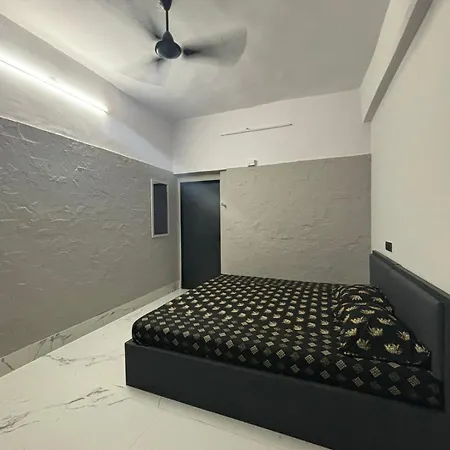#1 Family Spacious Private In Heart Of Apartment *