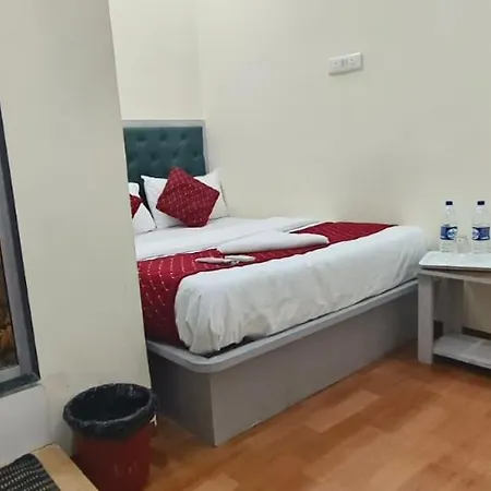 Hotel Al Maqam 2*