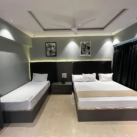 Dhanvantari Luxury Near Kokilaben Dhirubhai Ambani Hospital 3* Mumbai