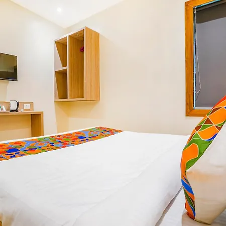 Riza International - Nr Nesco Exhibition Centre 3*