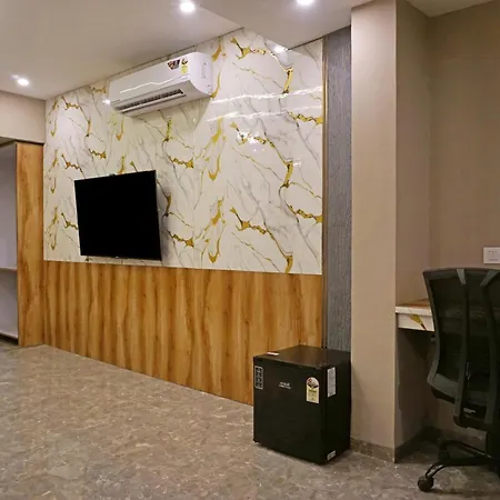 Hotel Nest *