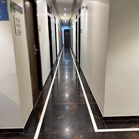 Atlas Plaza 3* Mumbai