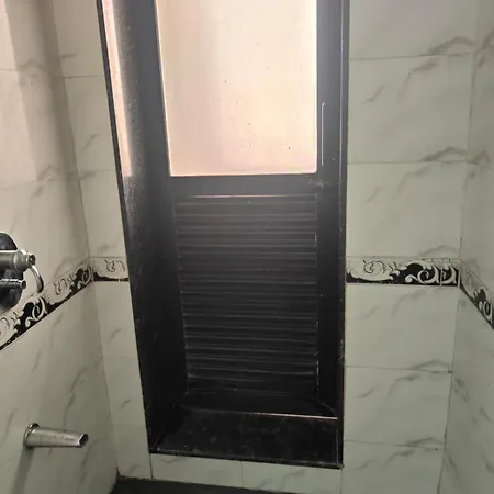 Apartment Raheja Residency *