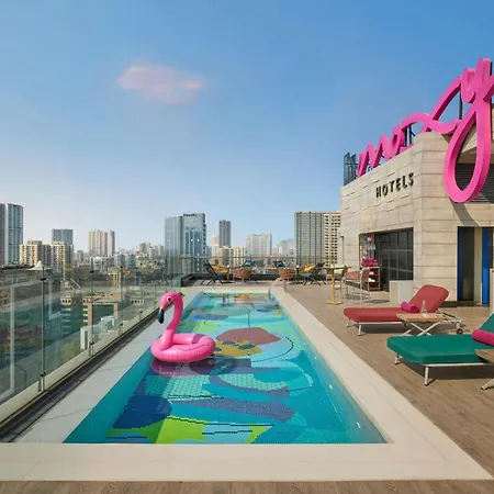 Hotel Moxy Andheri West Mumbai