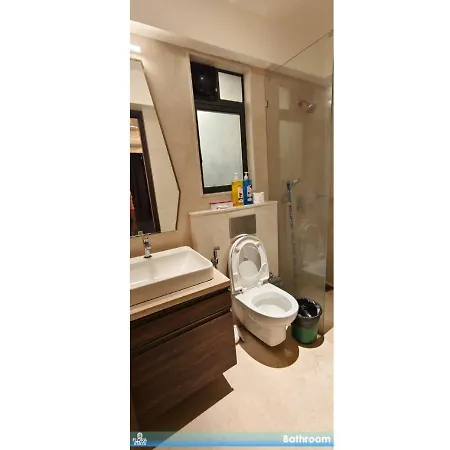 Apartment 1bhk Service In Bkc By Florastay