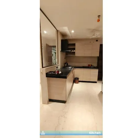 Apartment 1bhk Service In Bkc By Florastay