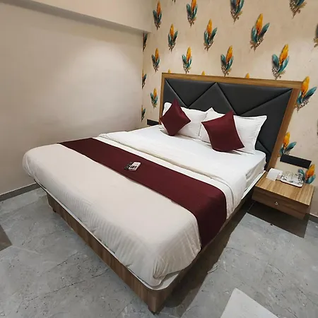 Hotel Golden Tree Mumbai