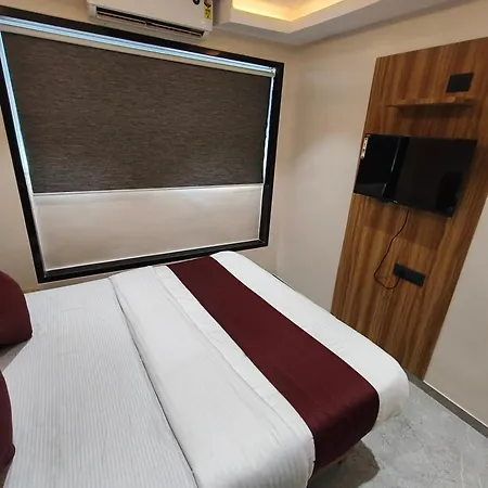 Hotel Golden Tree