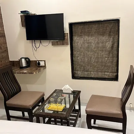 Magnet T-2 Hotel 3*