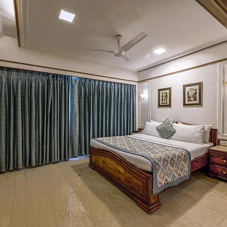Regal Enclave Hotel 3*