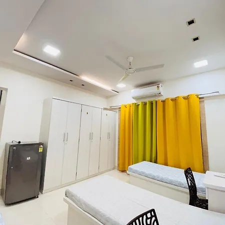 Dare Hostelz *