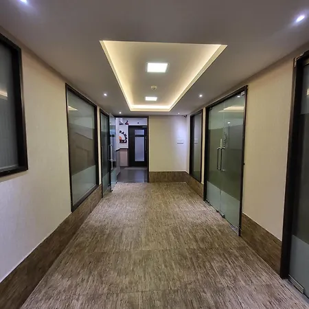 Maharana Chembur 2* Mumbai