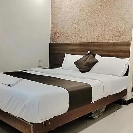 Hotel Bkc Residency Kurla West