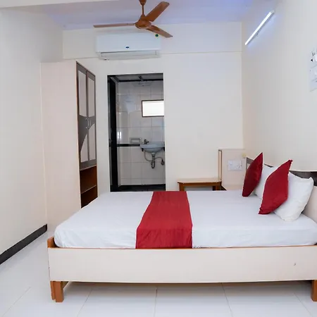 Saigal Hotel *