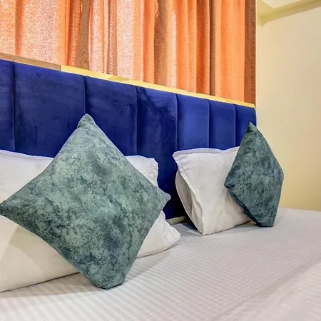 Spacious 2bhk W I Caretaker Near Bkc And Jio Center Mumbai