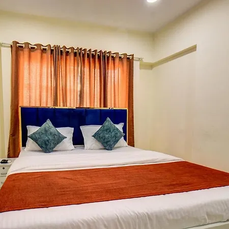 Spacious 2bhk W I Caretaker Near Bkc And Jio Center *