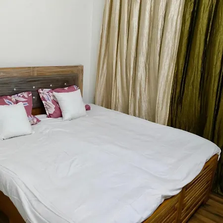 Pixiestays 1301 Midc Andheri East *