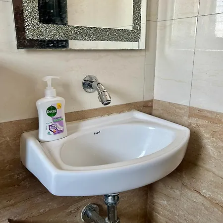 Zenith Homes - Boomerang Aparthotel