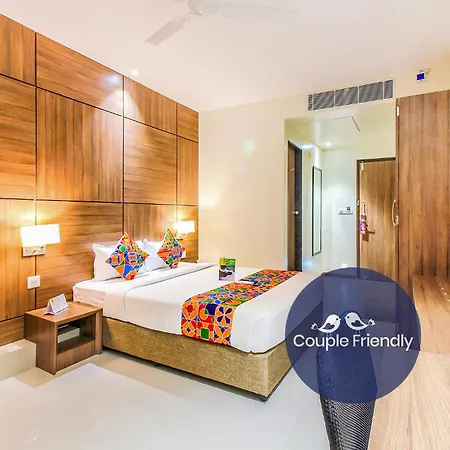Fabhotel Rk International - Nr International Airport