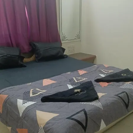 Private 1 Bedroom Cosy Nr Vivanta Malad West *