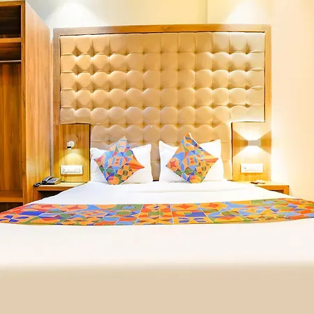 Fabhotel Cozy - Nr International Airport Mumbai